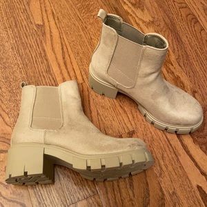Madden Girl Tessa Chelsea Boot